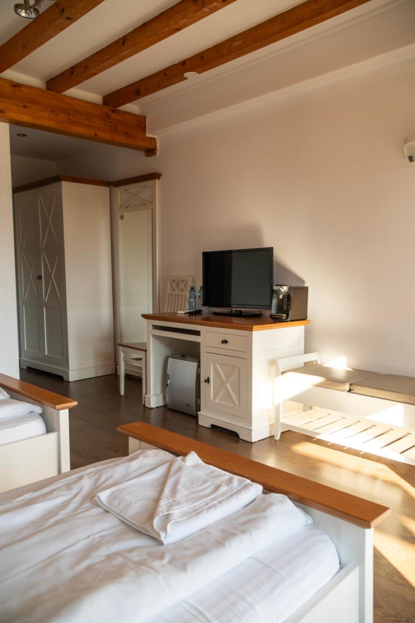 Lifeharbour Limanu Hotel ภายนอก รูปภาพ