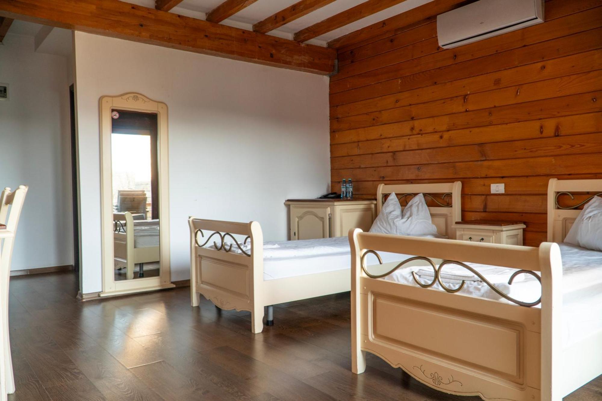 Lifeharbour Limanu Hotel ภายนอก รูปภาพ
