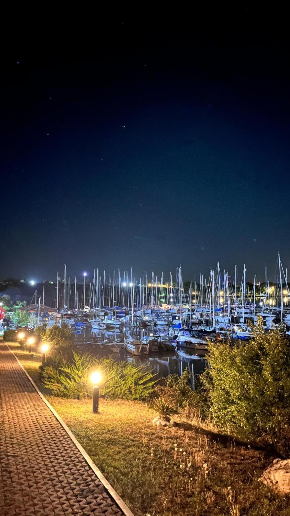 Lifeharbour Limanu Hotel ภายนอก รูปภาพ